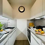 Lightquartier Treefield -sauna - Balkon- Waldnaehe Daire *