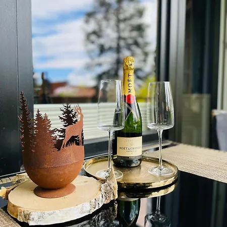 Lightquartier Treefield -sauna - Balkon- Waldnaehe *