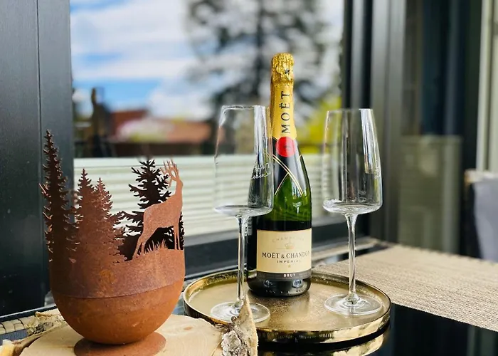 Lightquartier Treefield -sauna - Balkon- Waldnaehe *