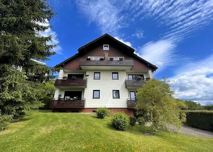 Lightquartier Treefield -sauna - Balkon- Waldnaehe Daire